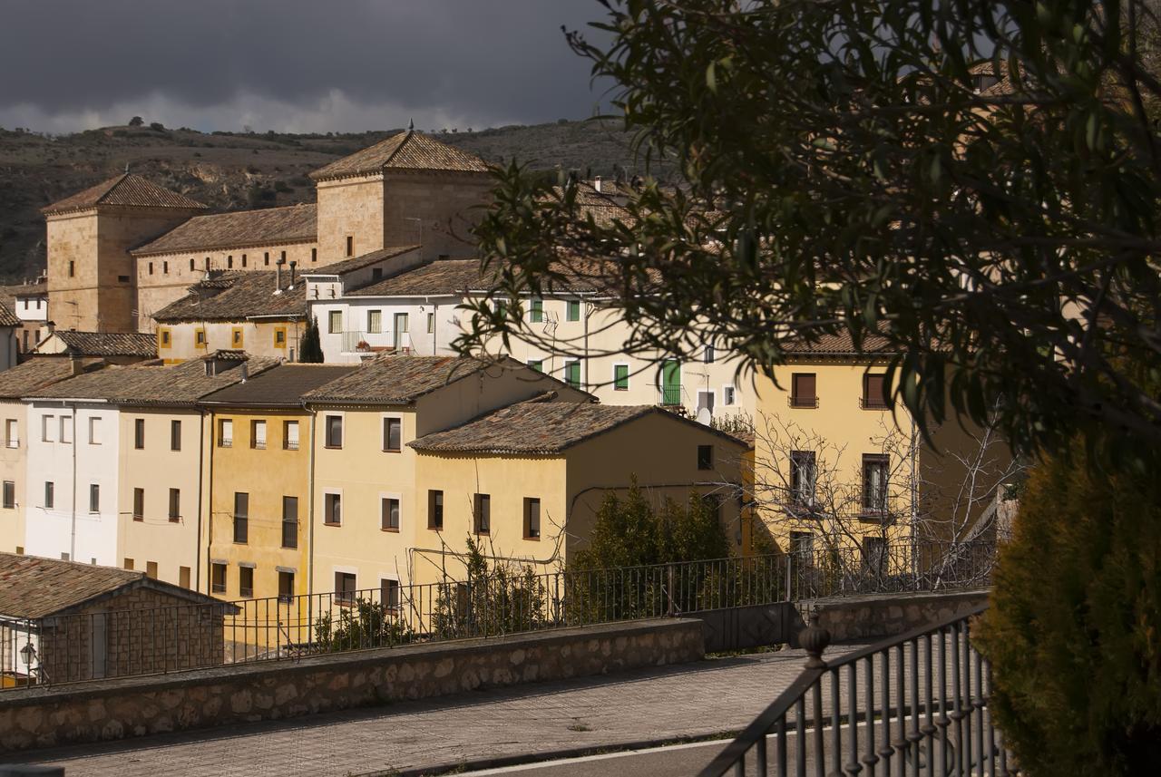 Hotel Mayno Pastrana Exterior photo